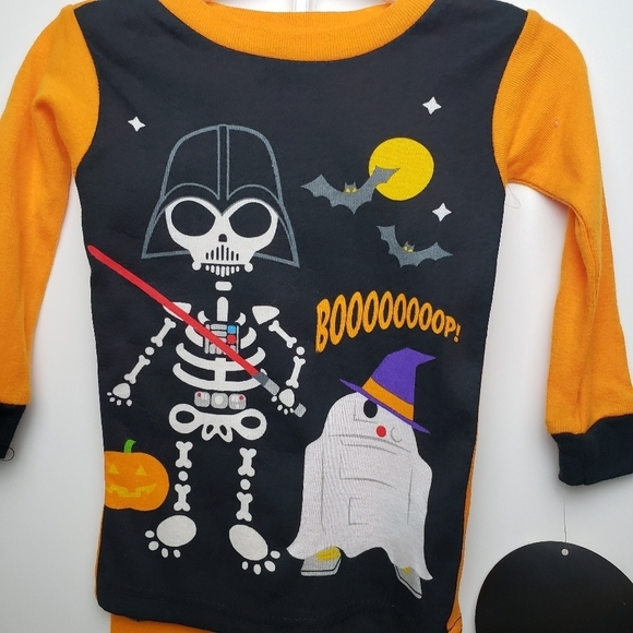 Star Wars Halloween PJs glow in the dark PJs - Picture 3 of 5